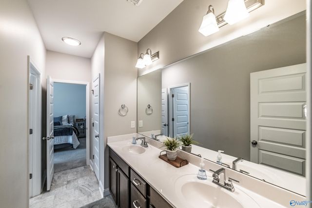 7617 Summerdawn Drive SE, Owens Cross Roads, AL 35763