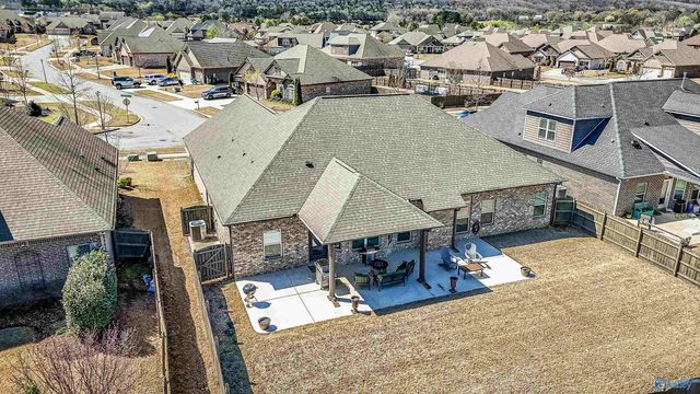 7617 Summerdawn Drive SE, Owens Cross Roads, AL 35763