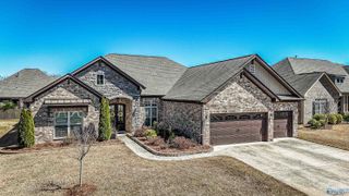 7617 Summerdawn Drive SE, Owens Cross Roads, AL 35763