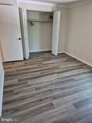 306 GILES PL, Sterling, VA 20164