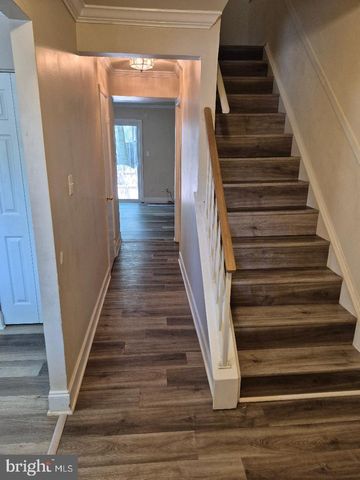 306 GILES PL, Sterling, VA 20164