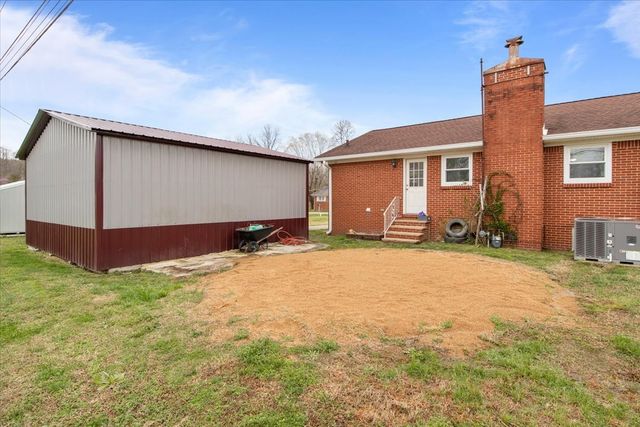 107 Meridale St, Waverly, TN 37185