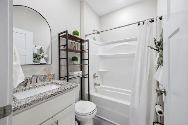 1917 Frank Moore Rd, Culleoka, TN 38451