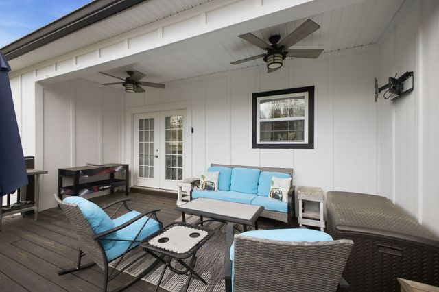 1917 Frank Moore Rd, Culleoka, TN 38451