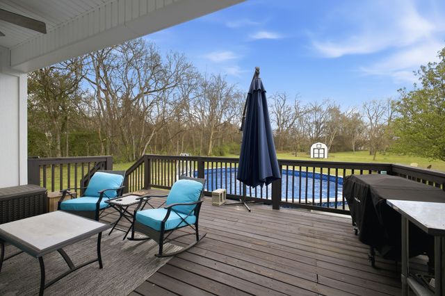 1917 Frank Moore Rd, Culleoka, TN 38451