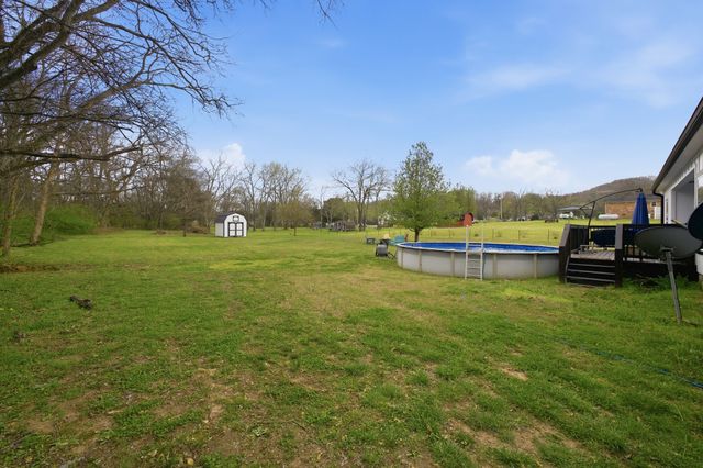 1917 Frank Moore Rd, Culleoka, TN 38451