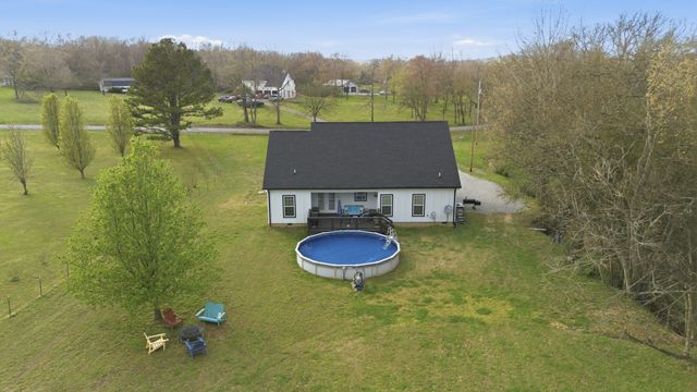 1917 Frank Moore Rd, Culleoka, TN 38451