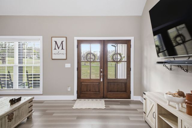 1917 Frank Moore Rd, Culleoka, TN 38451