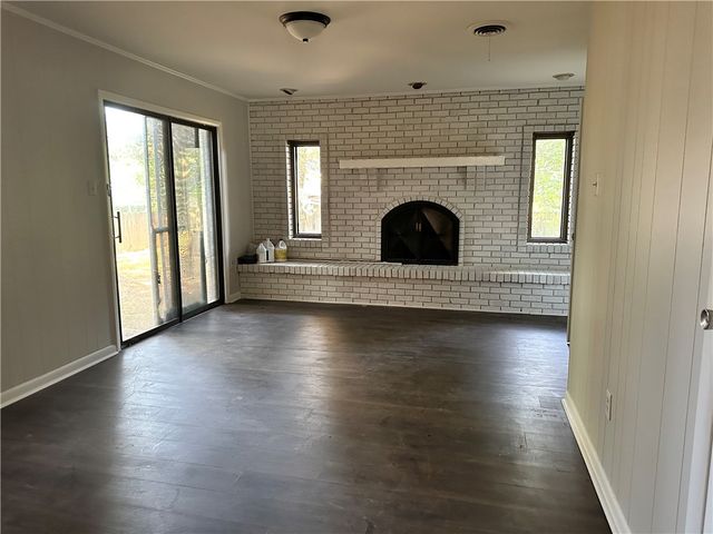 305 N Vancouver Avenue, Russellville, AR 72801