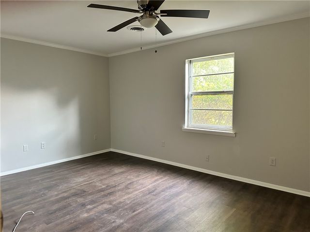 305 N Vancouver Avenue, Russellville, AR 72801