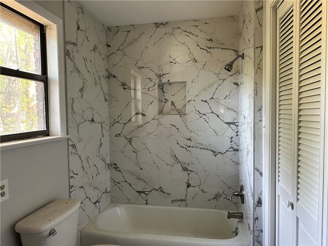 305 N Vancouver Avenue, Russellville, AR 72801