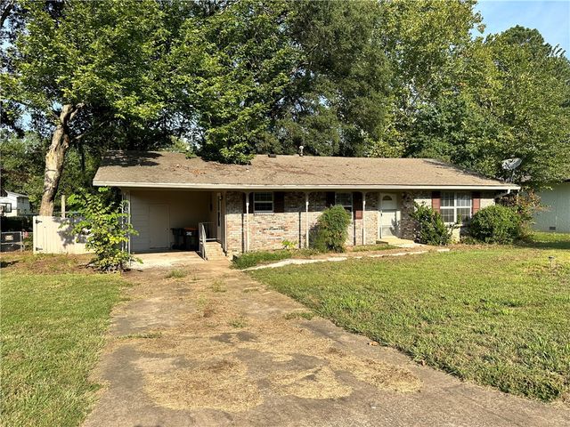 305 N Vancouver Avenue, Russellville, AR 72801