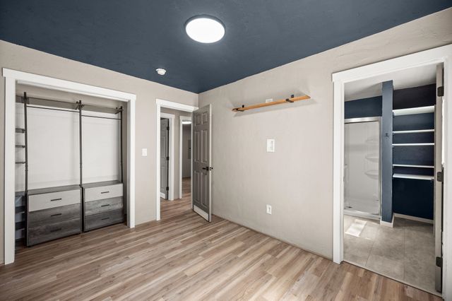 6449 Circle Dr, Nine Mile Falls, WA 99026