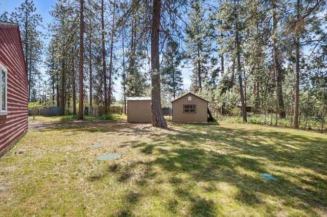 6449 Circle Dr, Nine Mile Falls, WA 99026