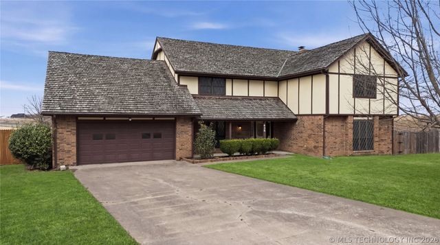 438 Chisholm Circle, Bartlesville, OK 74006