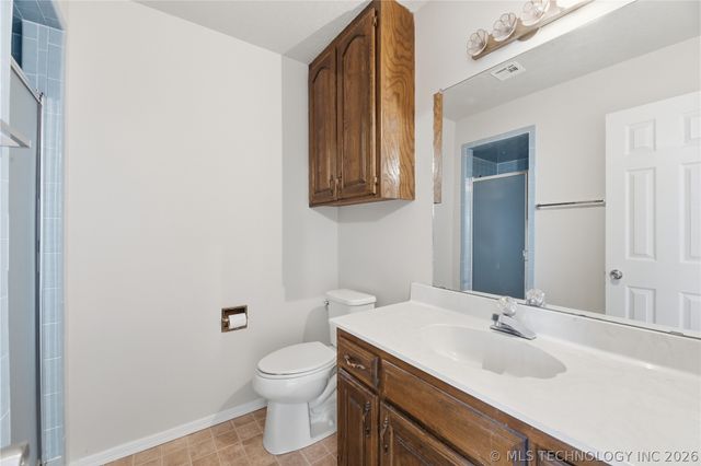 438 Chisholm Circle, Bartlesville, OK 74006