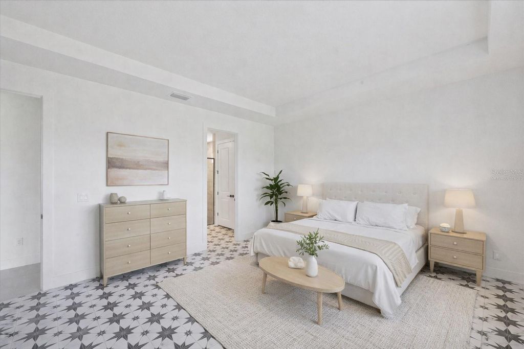 Image 12 of property listing at 18575 MIDSUMMER PLACE, Venice, FL 34293