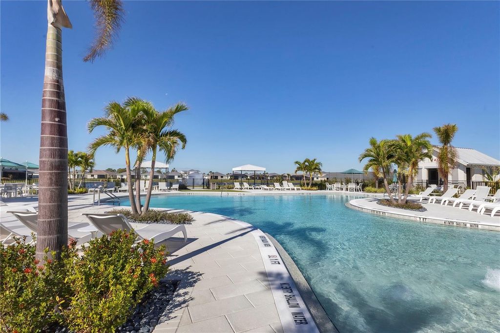 Image 39 of property listing at 18575 MIDSUMMER PLACE, Venice, FL 34293