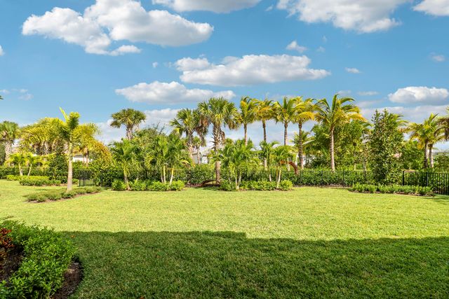 10815 Stellar Circle, Palm Beach Gardens, FL 33412