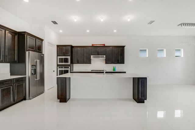 10815 Stellar Circle, Palm Beach Gardens, FL 33412