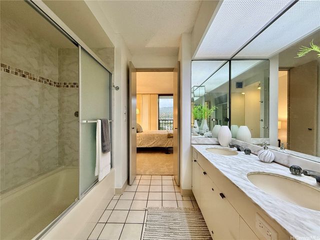 500 Lunalilo Home Road 25B, Honolulu, HI 96825