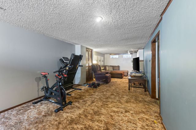 627 Broad Street, Des Moines, IA 50315