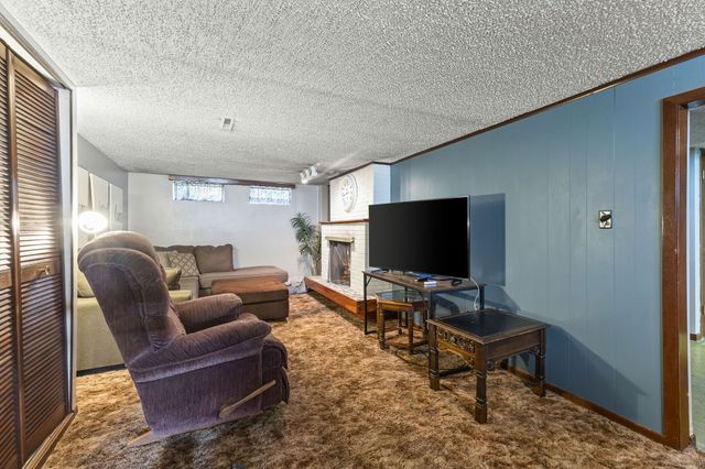 627 Broad Street, Des Moines, IA 50315