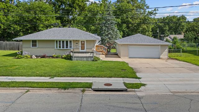 627 Broad Street, Des Moines, IA 50315