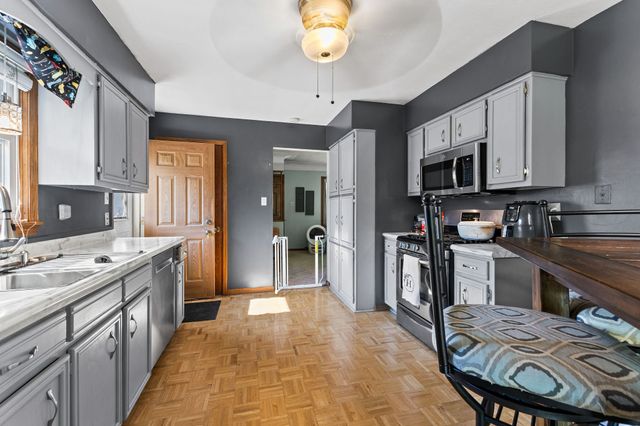 627 Broad Street, Des Moines, IA 50315