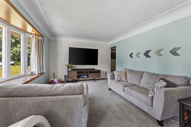 627 Broad Street, Des Moines, IA 50315
