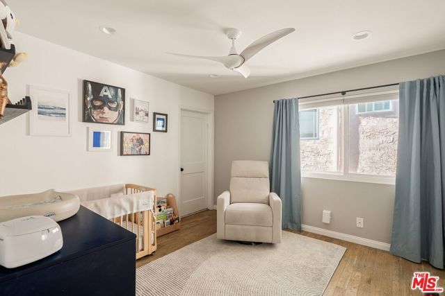 922 Lincoln Boulevard 2, Santa Monica, CA 90403