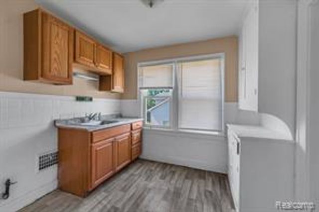 8343 American Street, Detroit, MI 48204