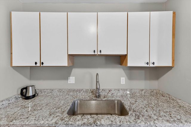 2140 Pauline Boulevard 206, Ann Arbor, MI 48103
