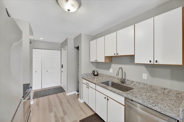 2140 Pauline Boulevard 206, Ann Arbor, MI 48103