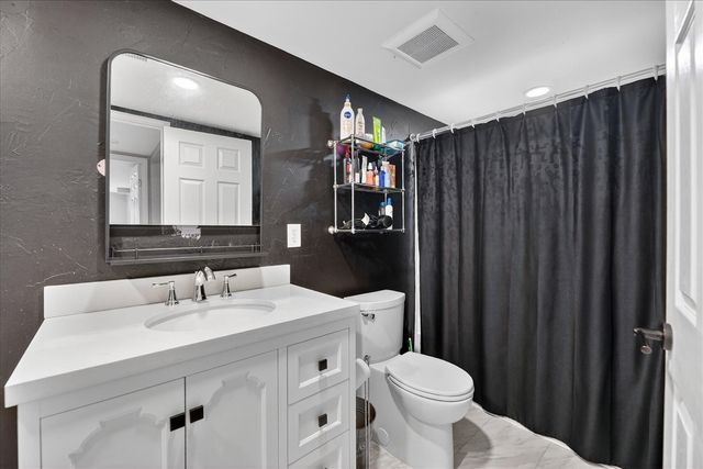 2140 Pauline Boulevard 206, Ann Arbor, MI 48103