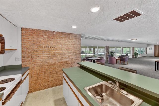 2140 Pauline Boulevard 206, Ann Arbor, MI 48103
