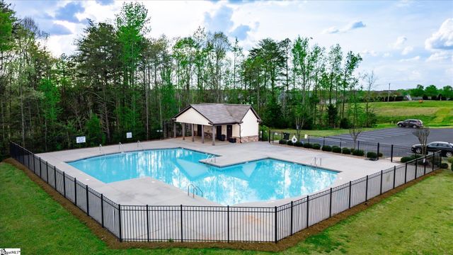 529 Bucklebury Road Road, Greer, SC 29651