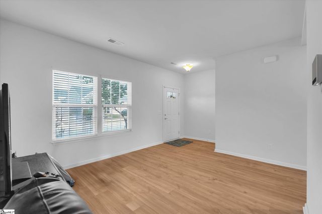 529 Bucklebury Road Road, Greer, SC 29651