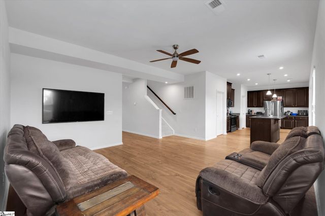 529 Bucklebury Road Road, Greer, SC 29651