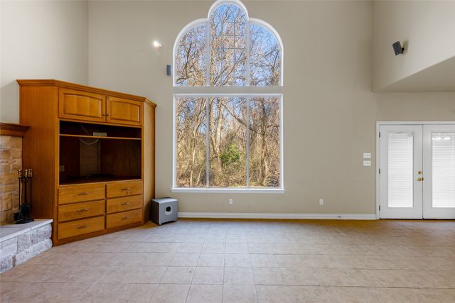 2012 Creekview Drive, Commerce, TX 75428