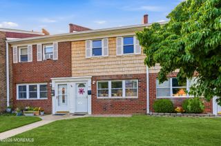 54 Briar Mills Drive, Brick, NJ 08724