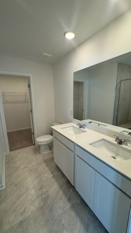 3270 Barrel Oak Pass, Columbia, TN 38401