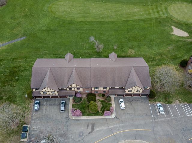 19 Rainbow Pond Dr B2, Walpole, MA 02081