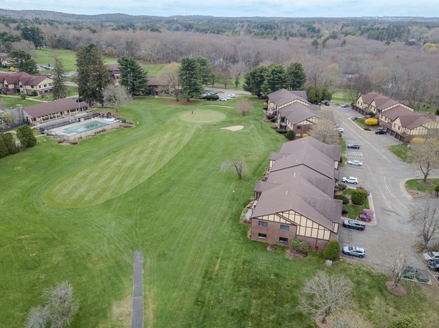 19 Rainbow Pond Dr B2, Walpole, MA 02081
