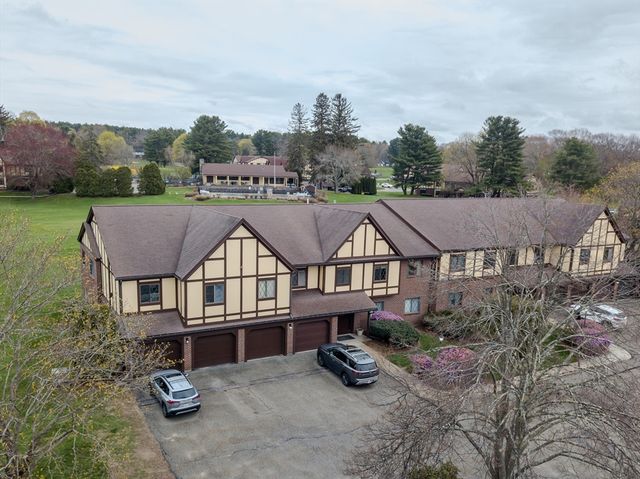19 Rainbow Pond Dr B2, Walpole, MA 02081