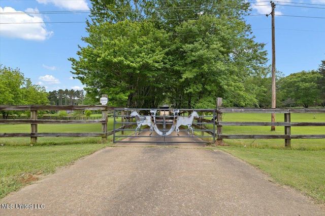 481 Us 49, Flora, MS 39071