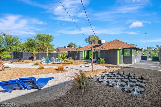 1021 Griffith Avenue, Las Vegas, NV 89104