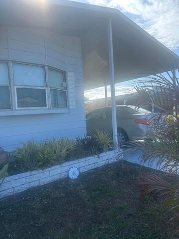 41 Verde Vis, Fort Pierce, FL 34951