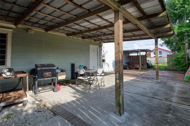 514 Avenue B, Houston, TX 77587