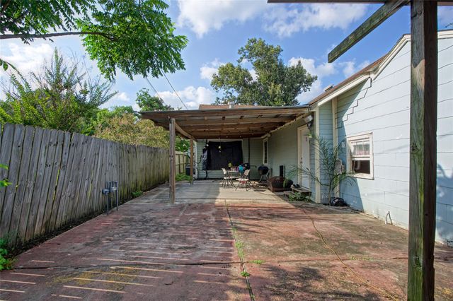 514 Avenue B, Houston, TX 77587